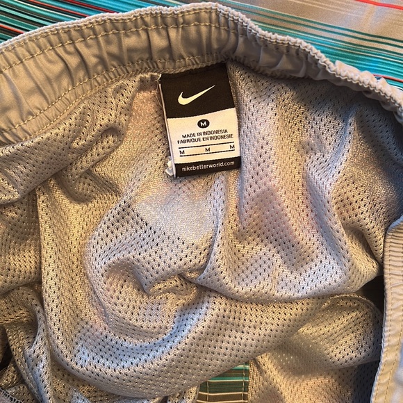Nike swim trunks size medium #418 - Picture 4 of 4